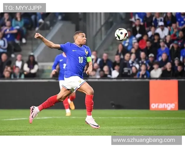 全球足球明星中谁是跑步速度最快的球员揭秘与分析 全球足球明星中谁是跑步速度最快的球员揭秘与分析